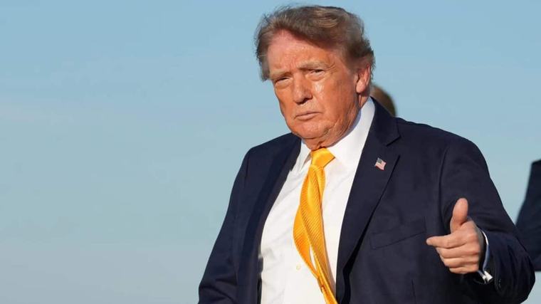 Trump’s blonde hair turns brown? President’s new look sparks internet frenzy