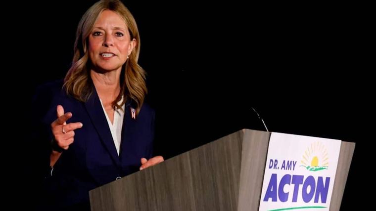 Armed man lunges at Democratic candidate for Ohio governor at campaign stop, injuring 2 volunteers
