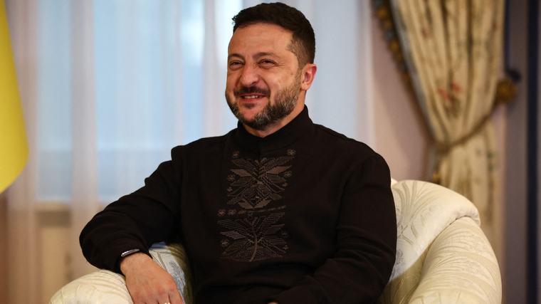Russian airspace tense after Zelensky's big warning, foreign airline suspends flights
