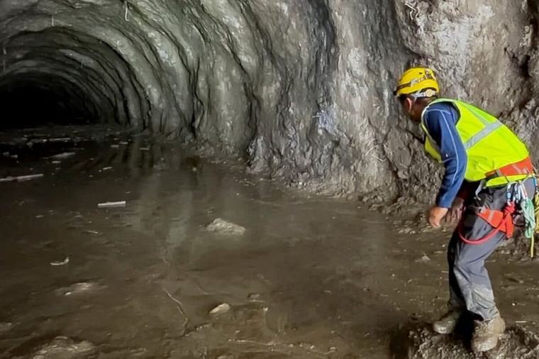 Rescue Hopes Fade As Nepal Teams Battle Mud, Debris In Search For Trapped Workers