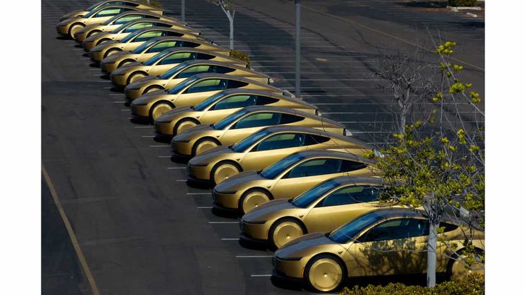 Deep Dive Musk's Tesla puts driverless Cybercabs on Austin streets 05-Sep, 2:28PM
