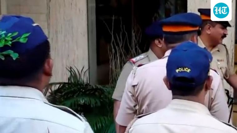 Six, including 3-year-old, killed as speeding truck collides with SUV in Maharashtra